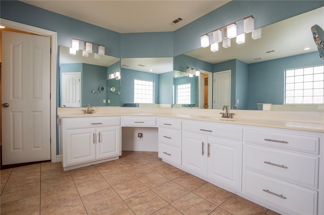 Rolling Hills Estates-Rurban - Residential Lease