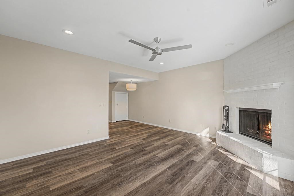 Walker Stone Square - Residential Lease