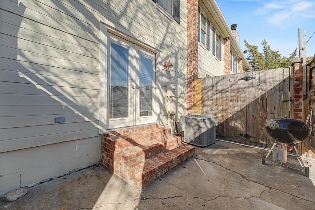 Walker Stone Square - Residential Lease