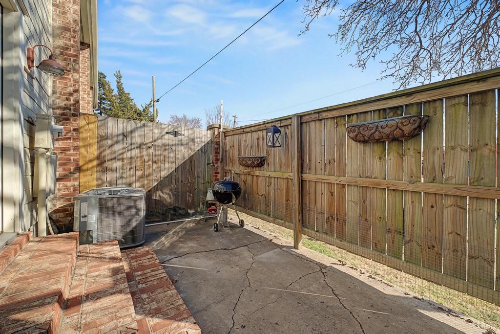 Walker Stone Square - Residential Lease