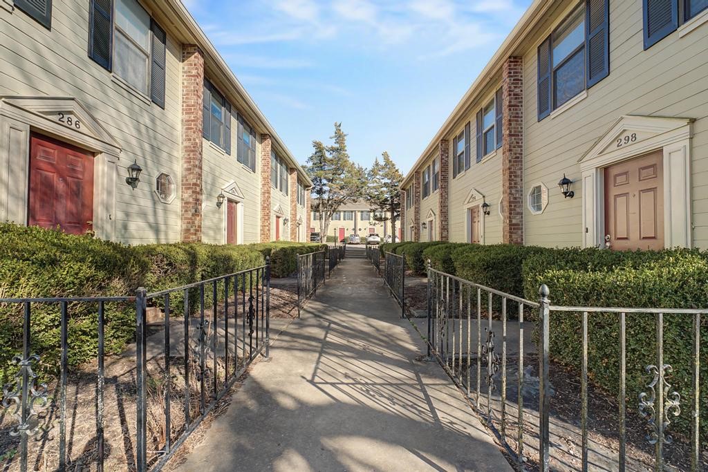 Walker Stone Square - Residential Lease