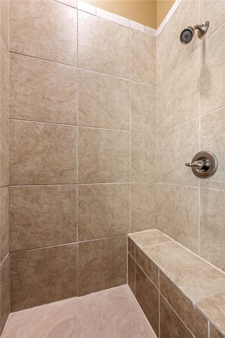 Peaks Ph Ii, The Rogers - Residential Lease