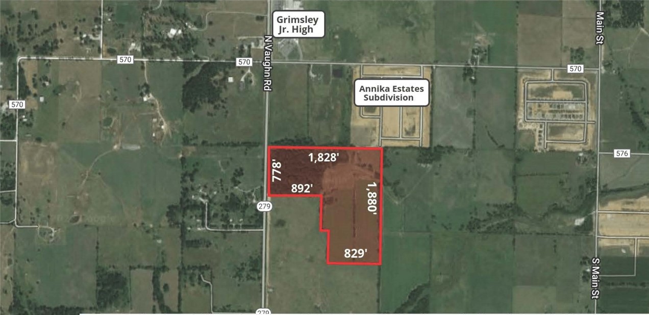 Extensive acreage in Centerton along N Vaughn Rd. Prime development opportunity near new subdivisions, Bentonville Schools, and less than 10 minutes to Northwest Arkansas National Airport. Rapidly growing area between Bentonville & Centerton. 778' of frontage along N Vaughn Rd. 1 pond on property. Water at street & sewer on site. 15 minutes to I-49 access.