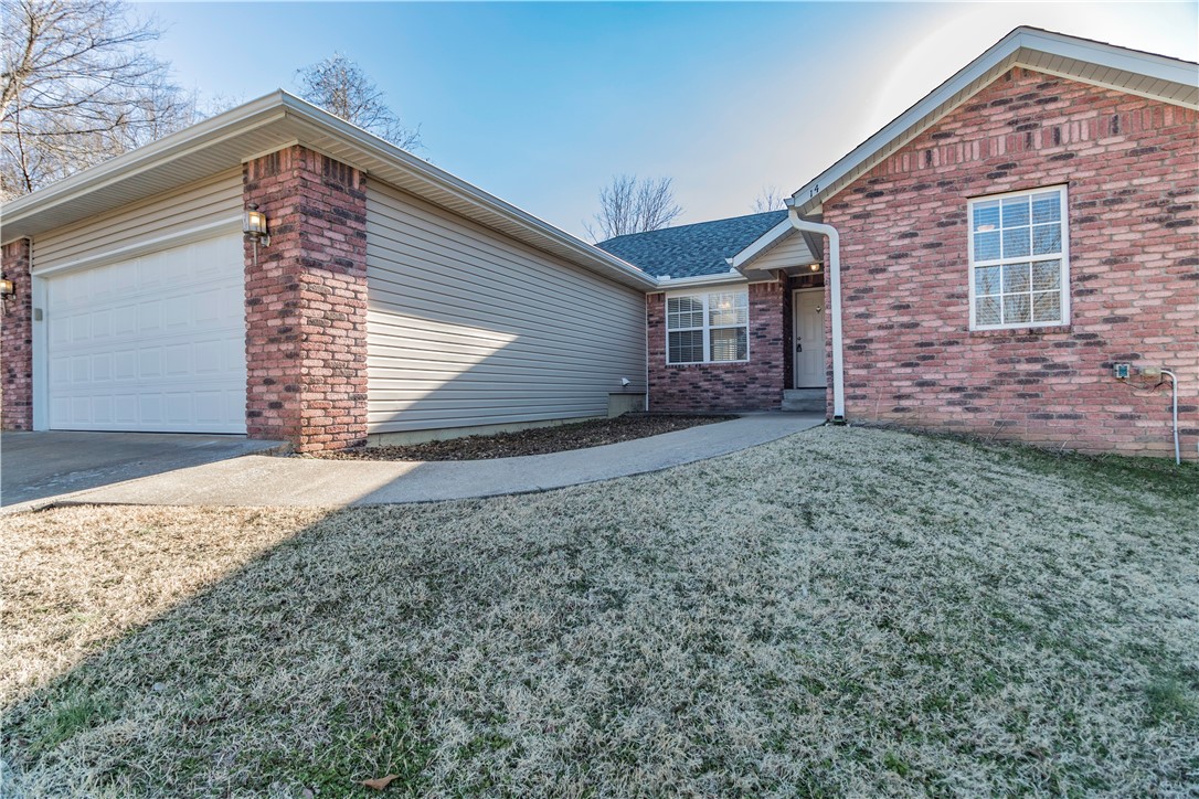 Enjoy country life AND quick access to the city! This beautiful split floor plan home is nestled in the woods on a big cleared level lot set back by a secluded road yet just minutes away from the new Bella Vista Bypass. The living room is an ideal size and includes a cozy gas fireplace. Amazing features include a new roof in 2020, a septic system that was pumped in 2020, a huge fenced-in backyard for the dogs or kids to play, a 2-car garage, and a great master suite. The fridge and 10x10 shed convey with this home making it even more move-in ready. Get all the benefits of living in Bella Vista including proximity to Loch Lomond and Tiree Park. This is a must-see.
Roads can get a little confusing. Make sure to turn on Blairgowrie Drive, not lane or circle.