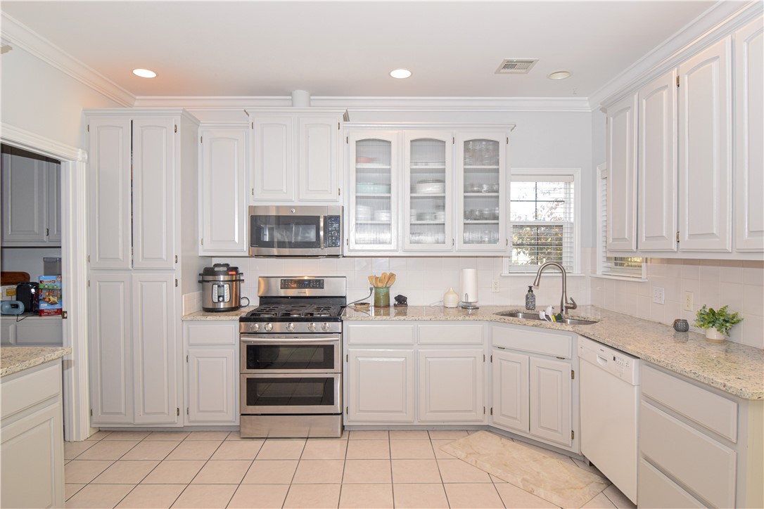 Southern Trace Rogers - Residential