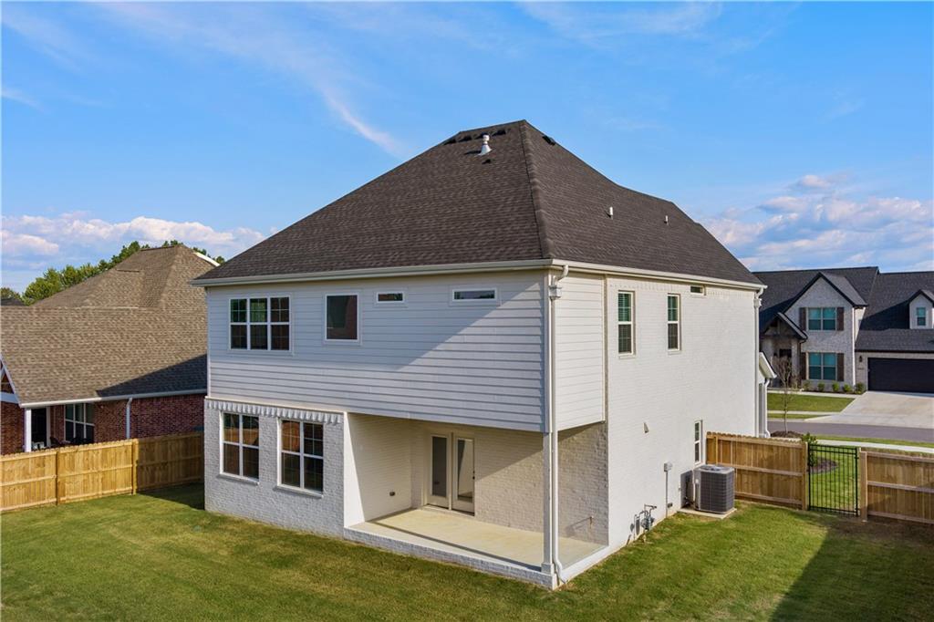 Starr Lake Sub - Residential Lease