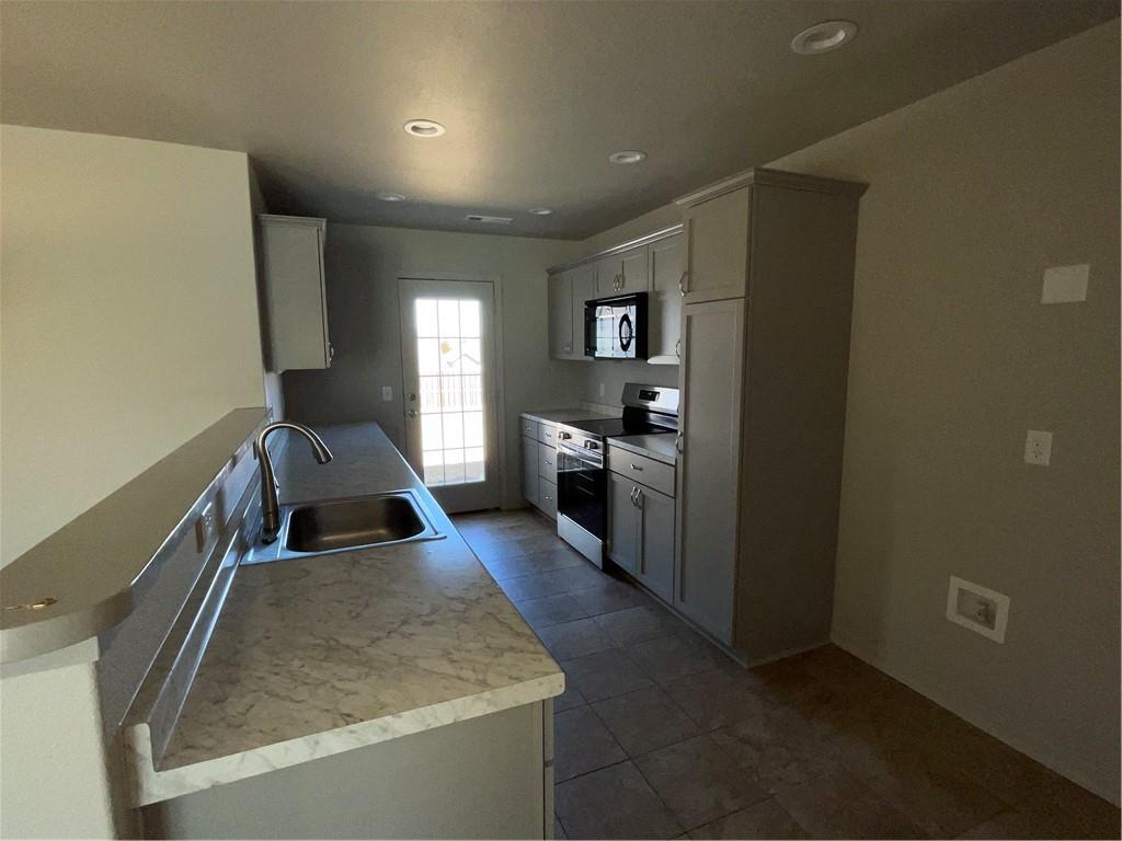 Sundowner - Residential Lease