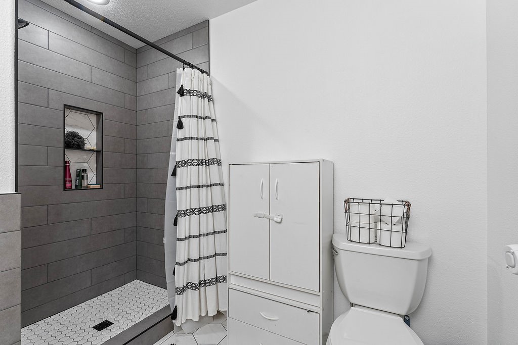 Maple Glenn - Residential