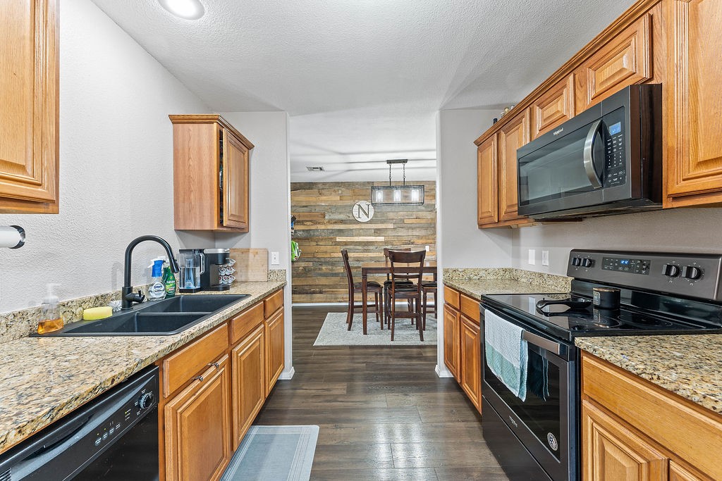 Maple Glenn - Residential