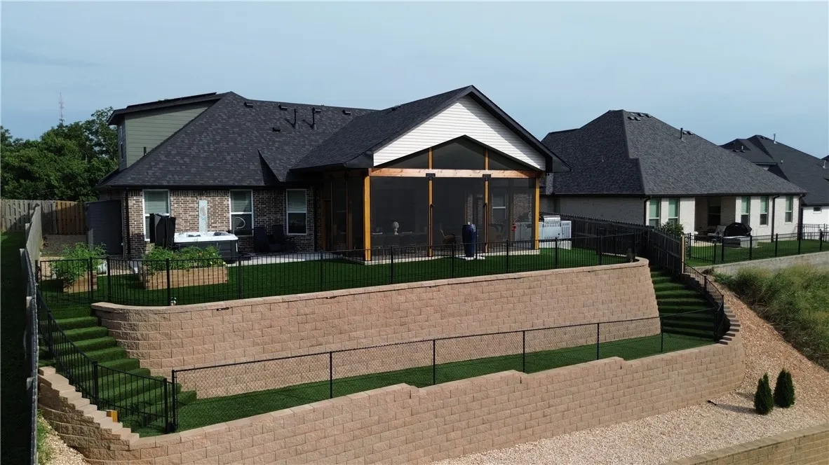 Bentonville, Arkansas 72712, United States, 4 Bedrooms Bedrooms, ,3 BathroomsBathrooms,Residential,Active,176792