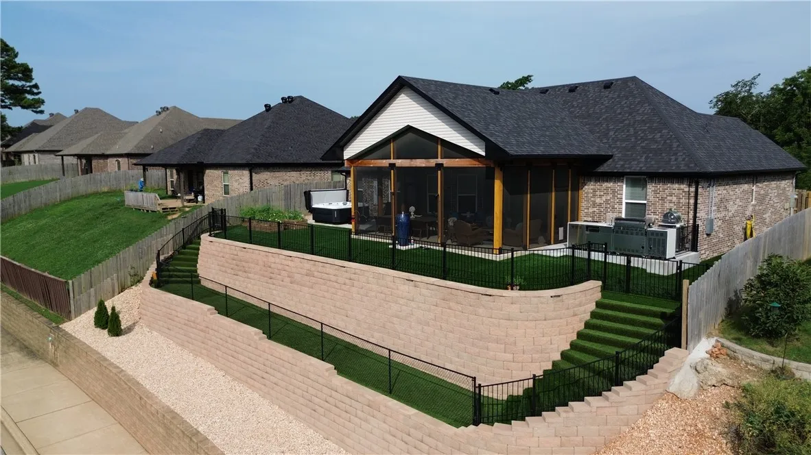 Bentonville, Arkansas 72712, United States, 4 Bedrooms Bedrooms, ,3 BathroomsBathrooms,Residential,Active,176792