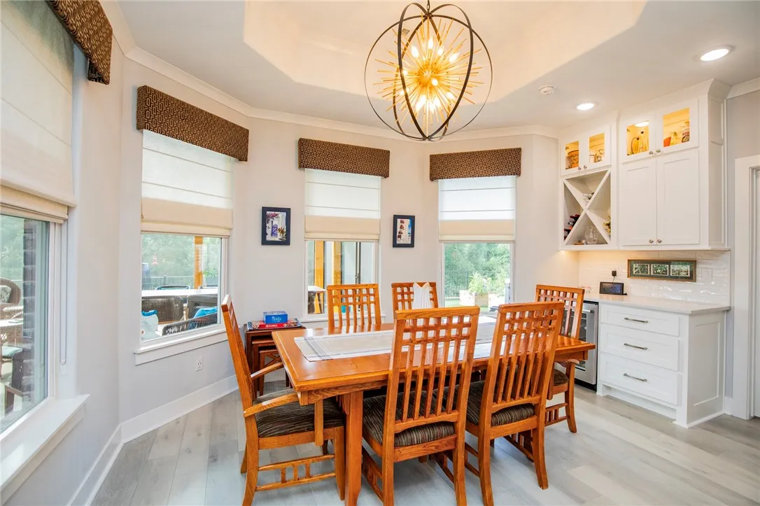 Bentonville, Arkansas 72712, United States, 4 Bedrooms Bedrooms, ,3 BathroomsBathrooms,Residential,Active,176792