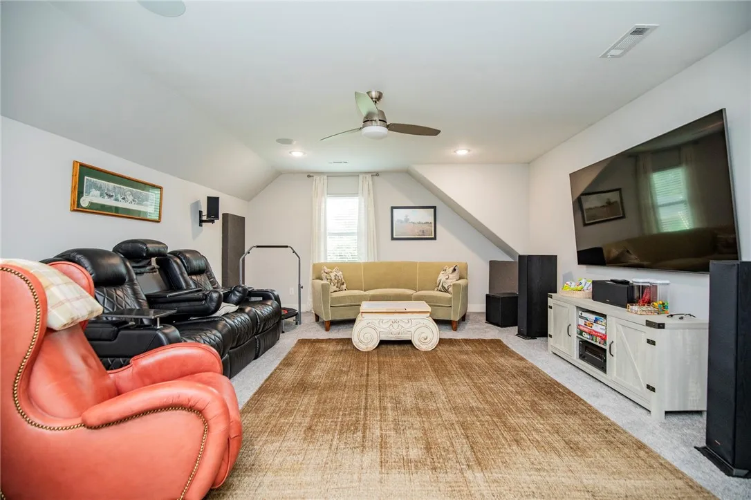 Bentonville, Arkansas 72712, United States, 4 Bedrooms Bedrooms, ,3 BathroomsBathrooms,Residential,Active,176792