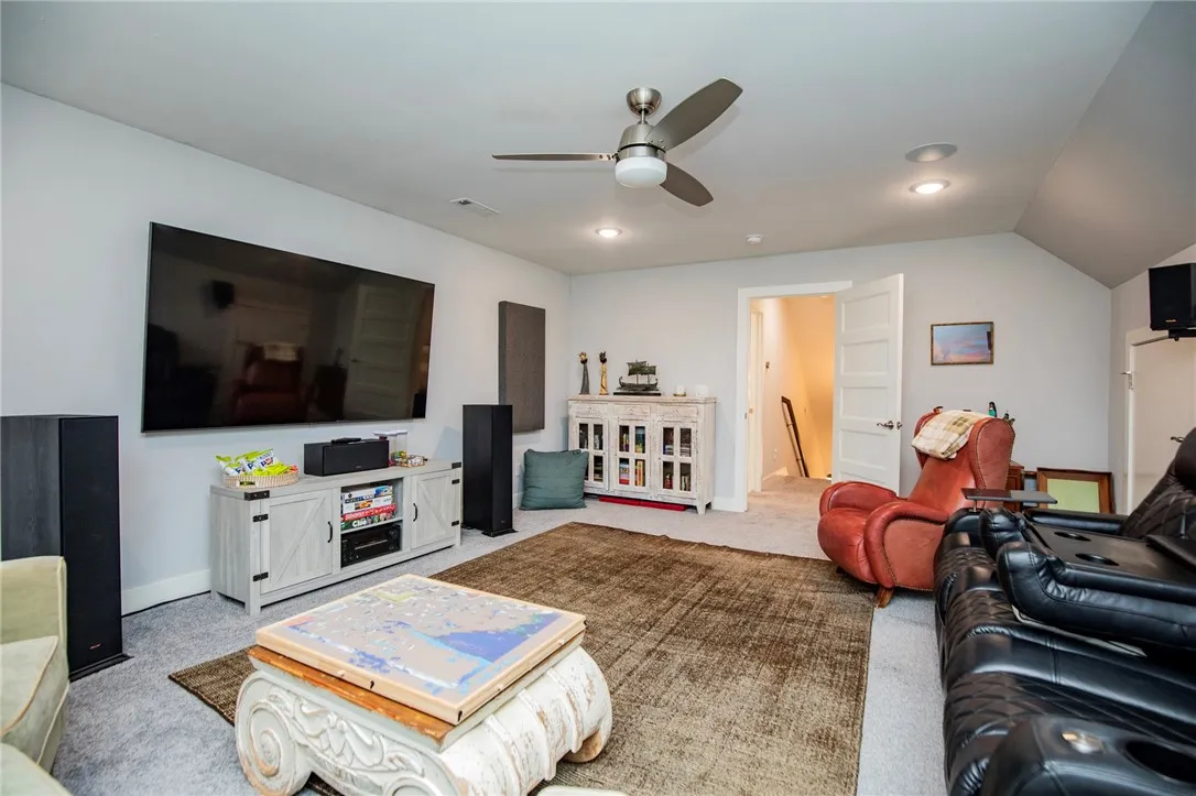 Bentonville, Arkansas 72712, United States, 4 Bedrooms Bedrooms, ,3 BathroomsBathrooms,Residential,Active,176792