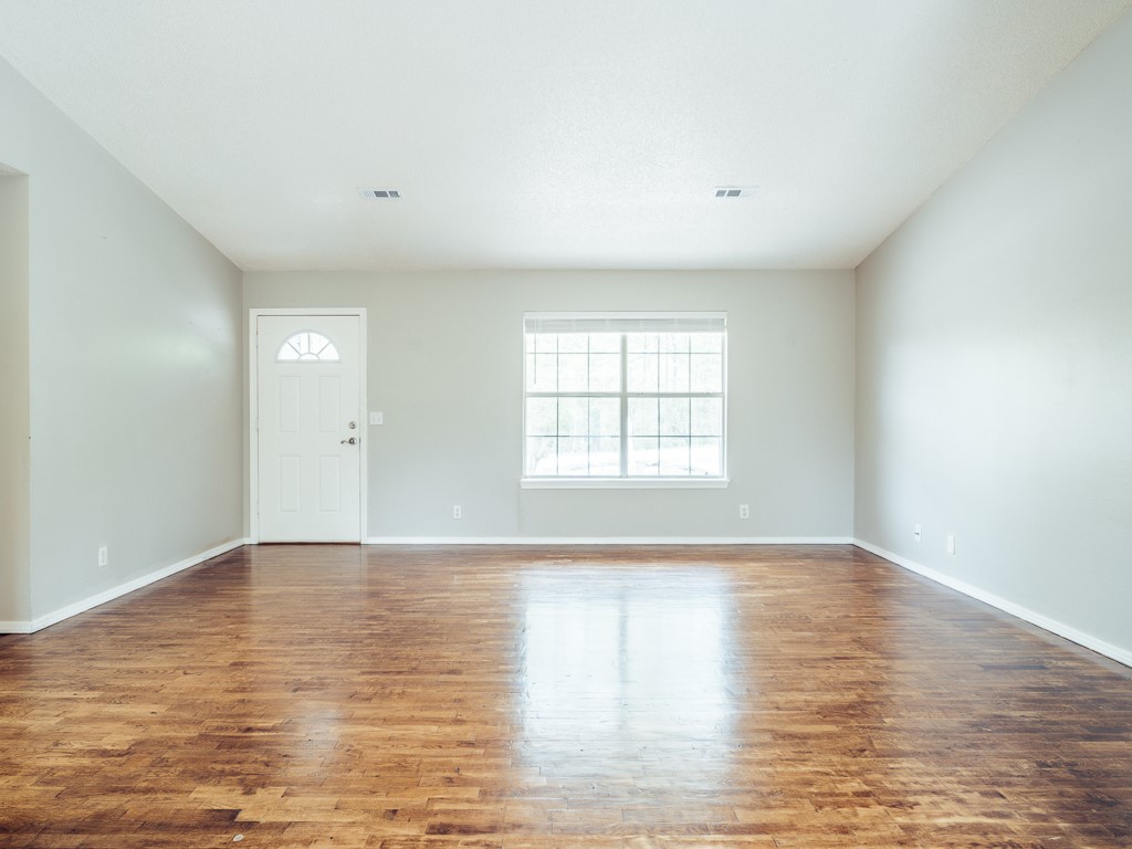 Hampton Sub Bvv - Residential Lease