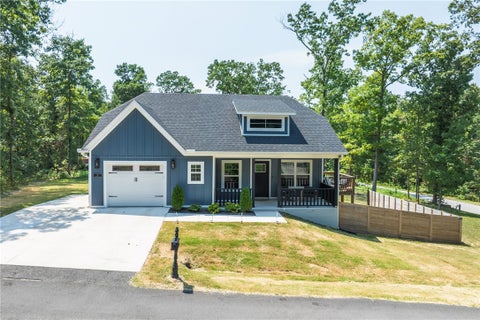 Photo of 87 Leicester Drive, Bella Vista, AR 72714 (MLS # 1358147)