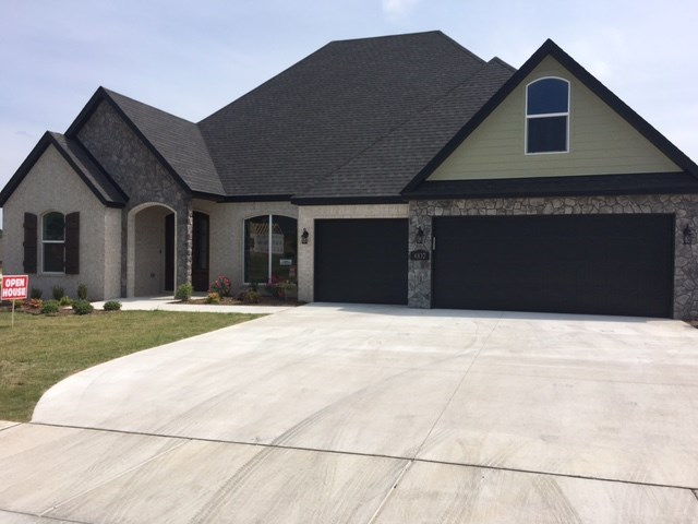 This beautiful 2 level home includes 4 bedrooms, 3 &1/2 baths, open floor plan with private study, eat-in kitchen, farm sink, and formal dining room. Extra-large 4th bedroom upstairs with private full bath, covered back patio, plus a 3 car garage. It also features hand scraped hardwood flooring, granite counters, SS appliances, vaulted ceilings, low E-windows, an energy efficient package, and so much more. The community offers a pool, and walking trails.