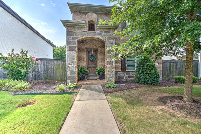 Photo 1 of 29 — 550 N Salem Road, Fayetteville, AR 72704