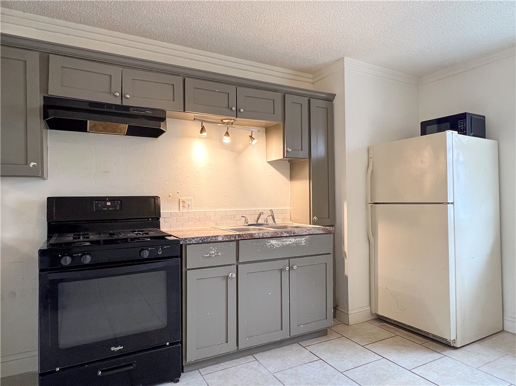 Hayes - Residential Lease