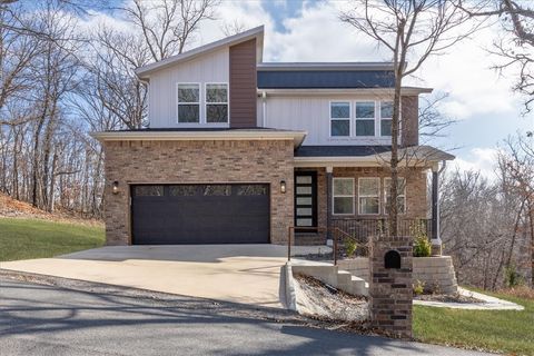 Photo of 3 Pickering Drive, Bella Vista, AR 72714 (MLS # 1330440)