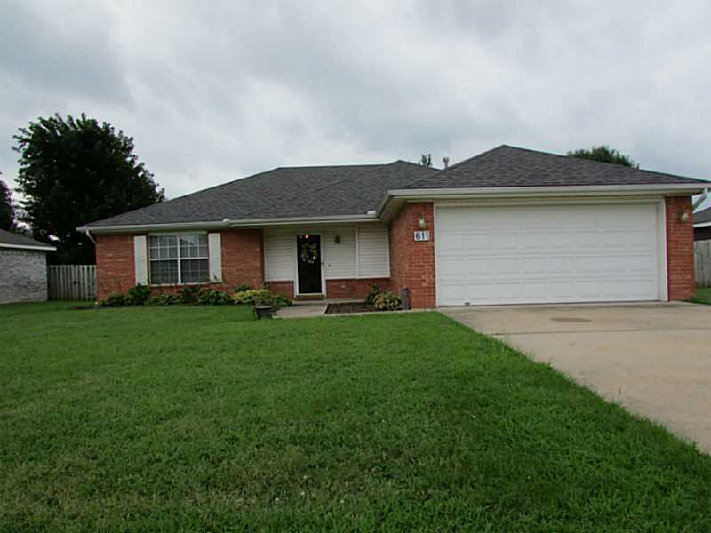 LOCATION!! THIS 3 BR-2 FULL BATH HOME IS IN EXCELLENT CONDITION. LARGE FENCED IN YARD WITH EXTRA LARGE COVERED PATIO SPLIT OPEN FLOOR PLAN.THIS IS A MUST SEE! IT WILL ONLY BE ON THE MARKET FOR 1 MONTH.HIS/HER CLOSETS.MUCH MORE. JEFF PHILLIPS 479-790-7672