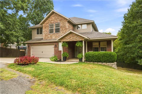Photo of 1 Bembridge Lane, Bella Vista, AR 72715 (MLS # 1359670)