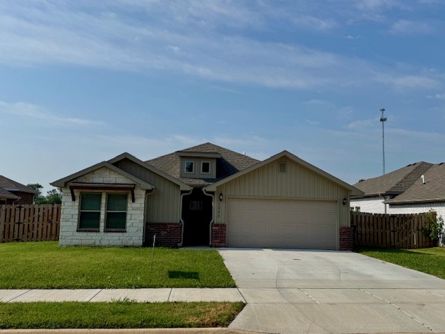 This nearly-new, single-story home in the Timber Ridge neighborhood in Centerton offers 4 bedrooms, 2 bathrooms, and 1,962 sq ft of comfortable living space. Built in 2024, the home features a spacious open-concept design with a large living area, a modern kitchen with granite countertops, and black stainless steel appliances, including a refrigerator, gas range, microwave, and dishwasher. The master suite boasts a walk-in closet and a private bathroom with a soaking tub and separate shower. Additional highlights include hardwood-look tile flooring in the main areas, carpeted bedrooms, and blinds on all windows. The property also offers a two-car garage and a fully fenced backyard for added privacy.