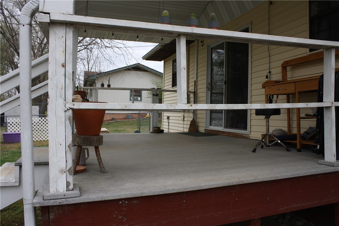 MEADOWCREST EST - Residential