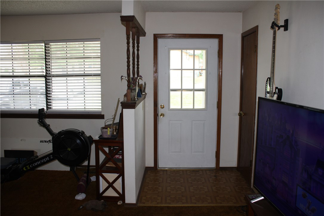 MEADOWCREST EST - Residential