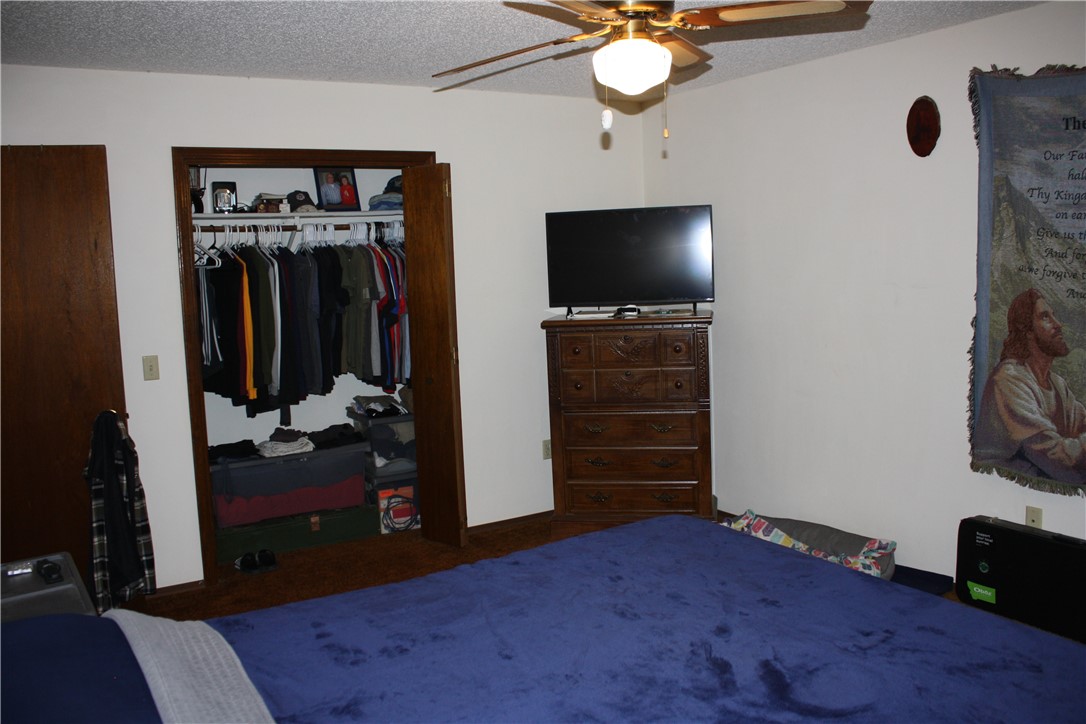 MEADOWCREST EST - Residential