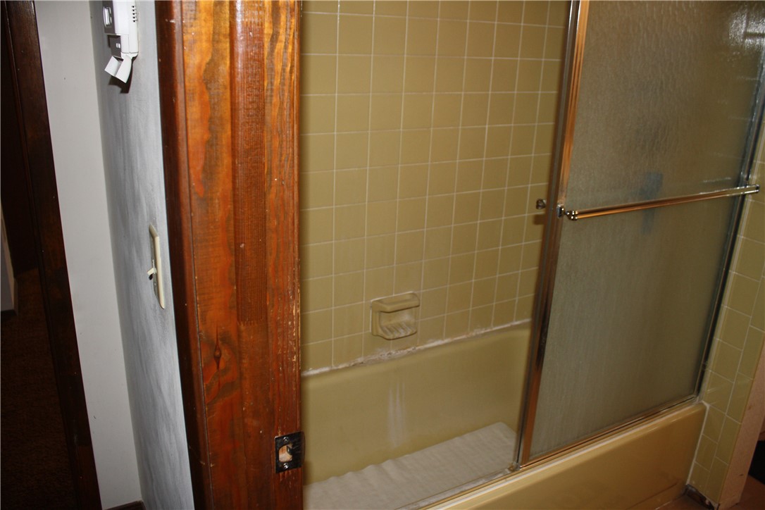 MEADOWCREST EST - Residential