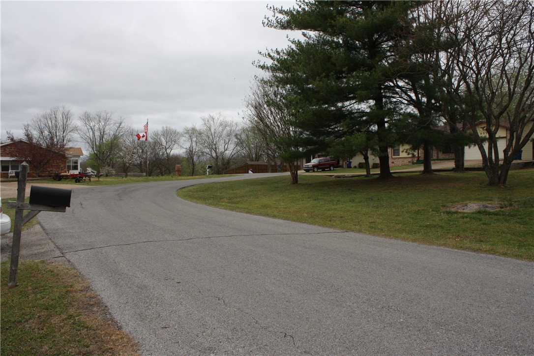 MEADOWCREST EST - Residential