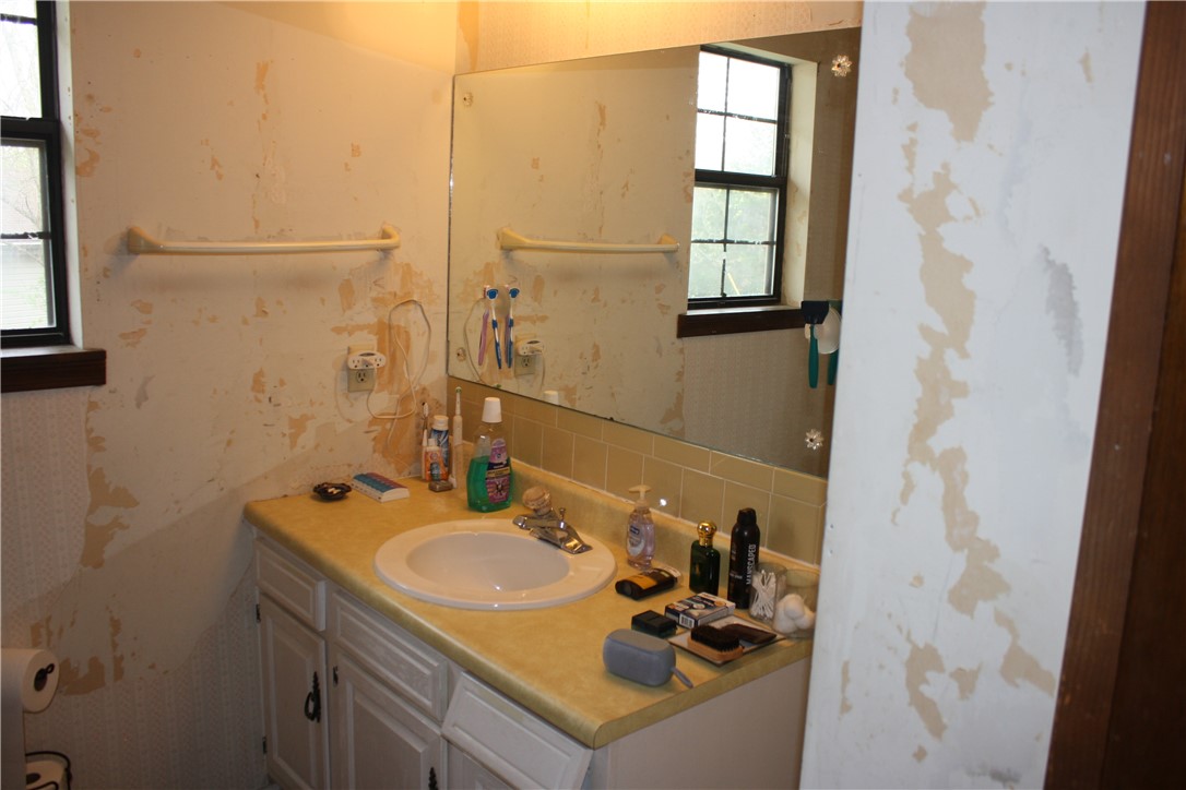 MEADOWCREST EST - Residential