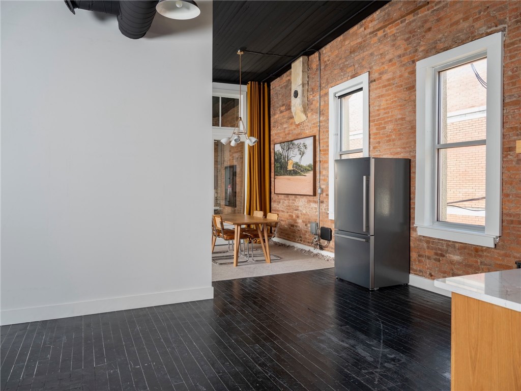 Bentonville Orig Bentonville - Commercial Lease