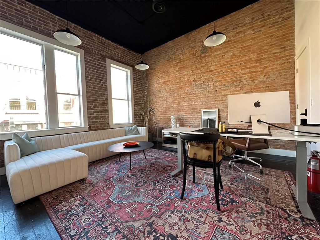 Bentonville Orig Bentonville - Commercial Lease