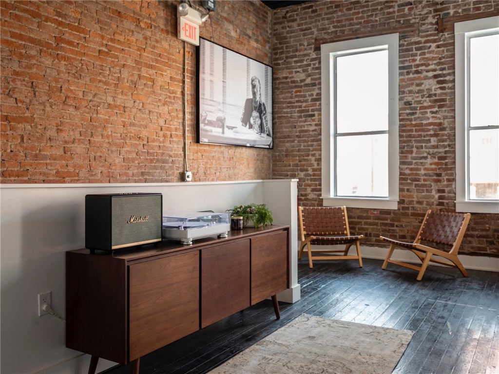 Bentonville Orig Bentonville - Commercial Lease