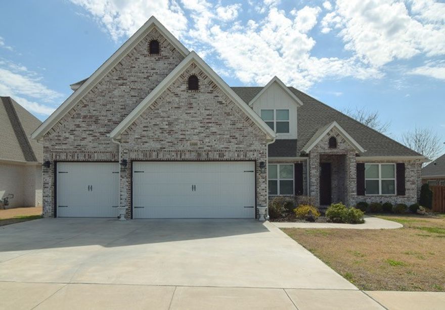 Gorgeous Custom-Built home in desirable Creekside neighborhood. This 4 bedroom, 3.5 bath home built in 2020 features spacious eat-in kitchen with two center islands with granite, walk-in pantry, office and large bonus room, spacious living room and kitchen. Lots of natural light. Large master bedroom with an oversized bathroom with soaking tub, shower and double sinks. Large walk-in closet opens to laundry room with sink. Mud room area just inside garage door. Home has 3 car garage with irrigation in front and sides, full guttering, covered patio with hot tub. This neighborhood has community pool, basketball court and playground.