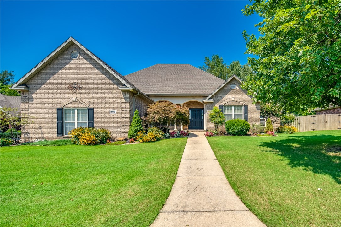 Family home in a super quiet neighborhood. It seems like there is never a home for sale in Steeplechase. Everyone seems to stay put. Walk to the Greenways trails system. Walk to school. The floor plan has a bonus room upstairs, and a keeping room off the kitchen. 3 car garage and amazing new landscaping. HVAC systems were replaced last year