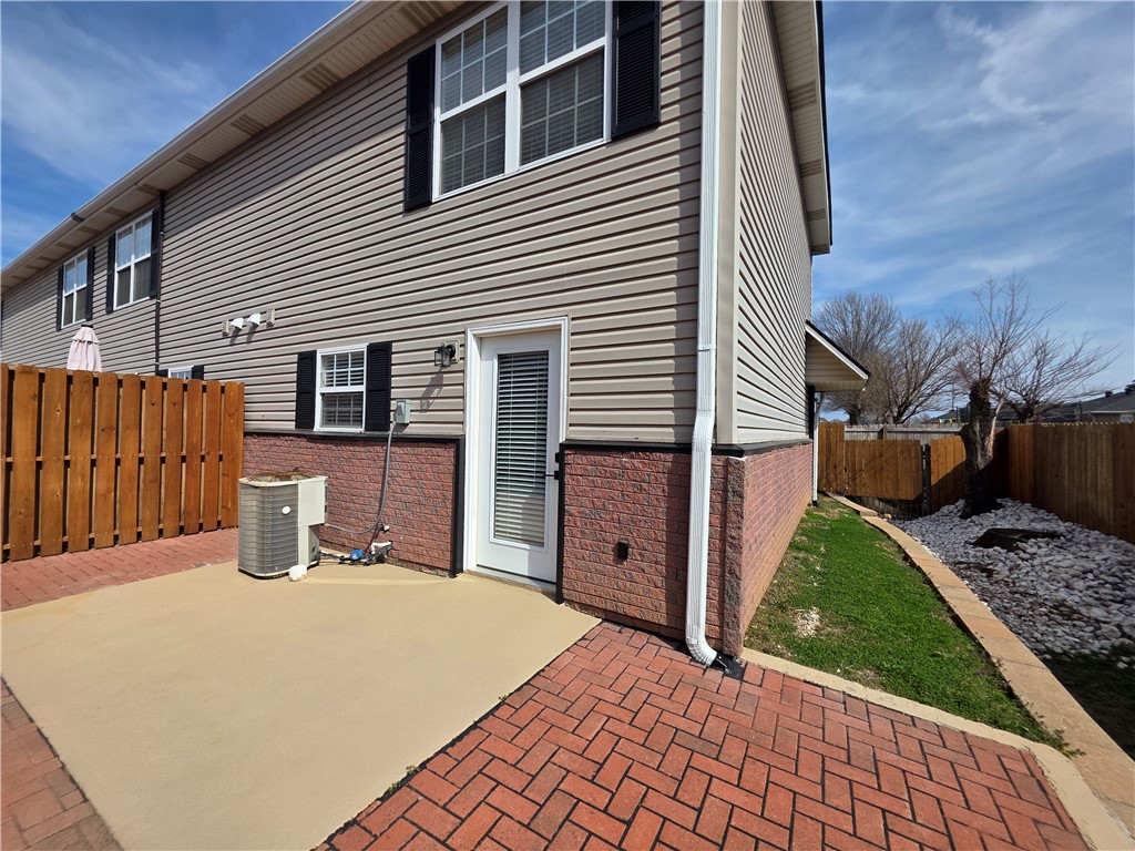 33-20-30 Bentonville - Residential Lease