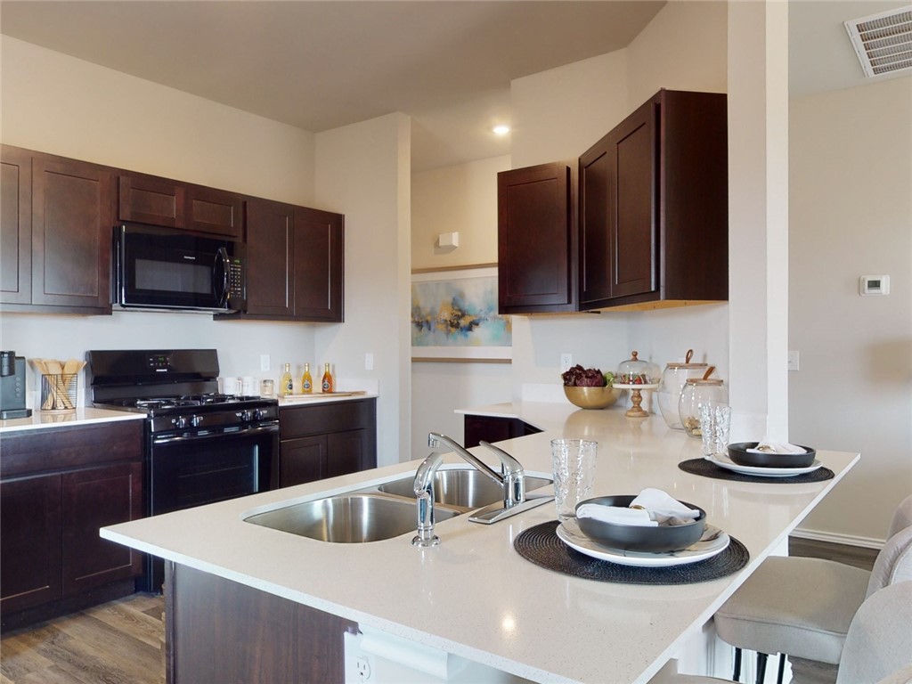 STOKENBURY FARMS VI - Residential