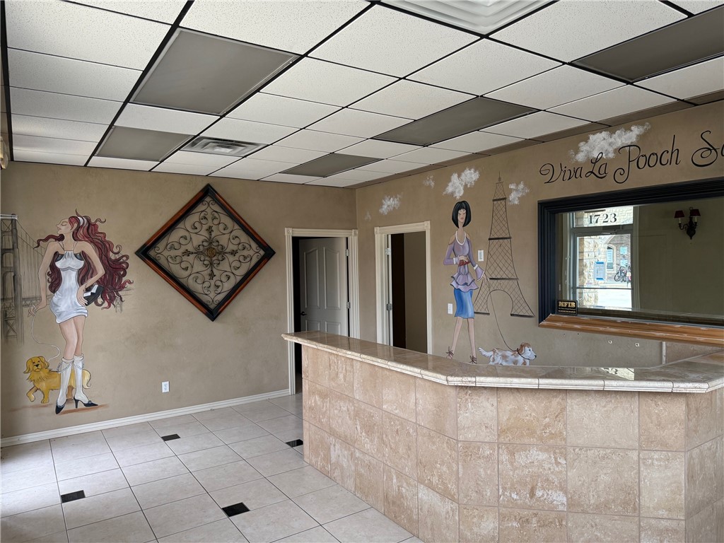 Murphy Comm Sub Lt 2,3 Bvv - Commercial Lease