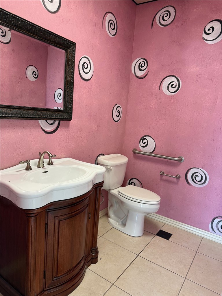 Murphy Comm Sub Lt 2,3 Bvv - Commercial Lease