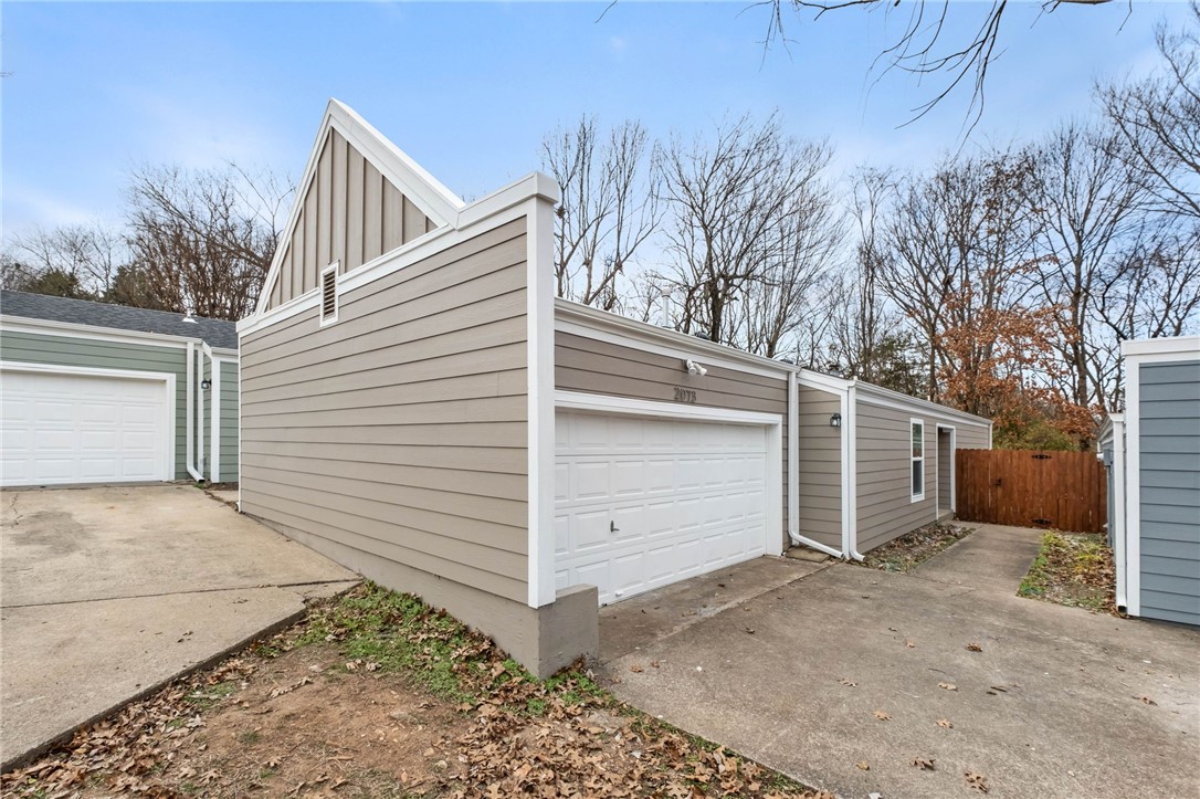 Royal Oaks Estates - Residential