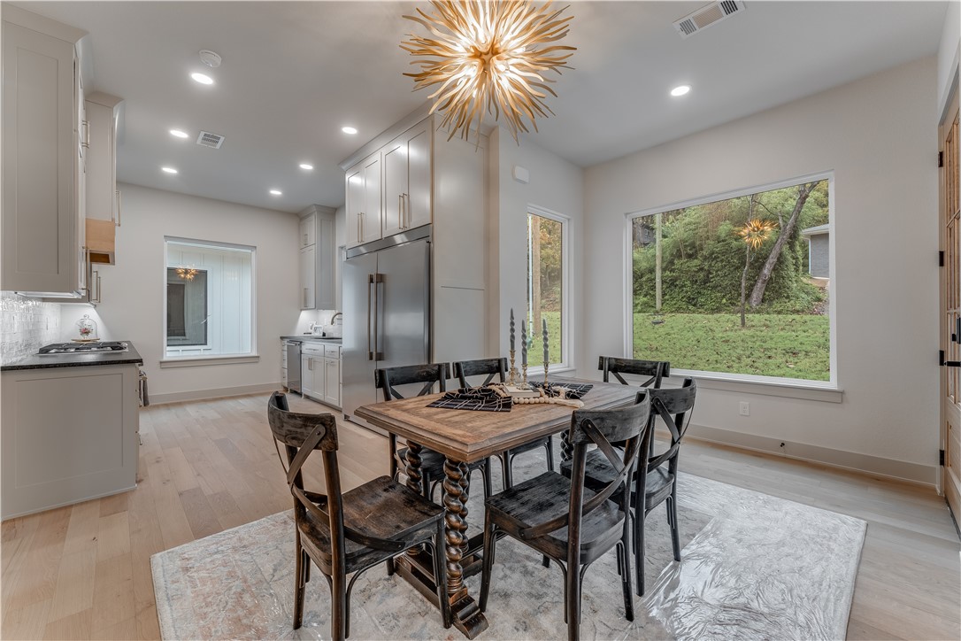 3-16-30 FAYETTEVILLE OUTLOTS - Residential