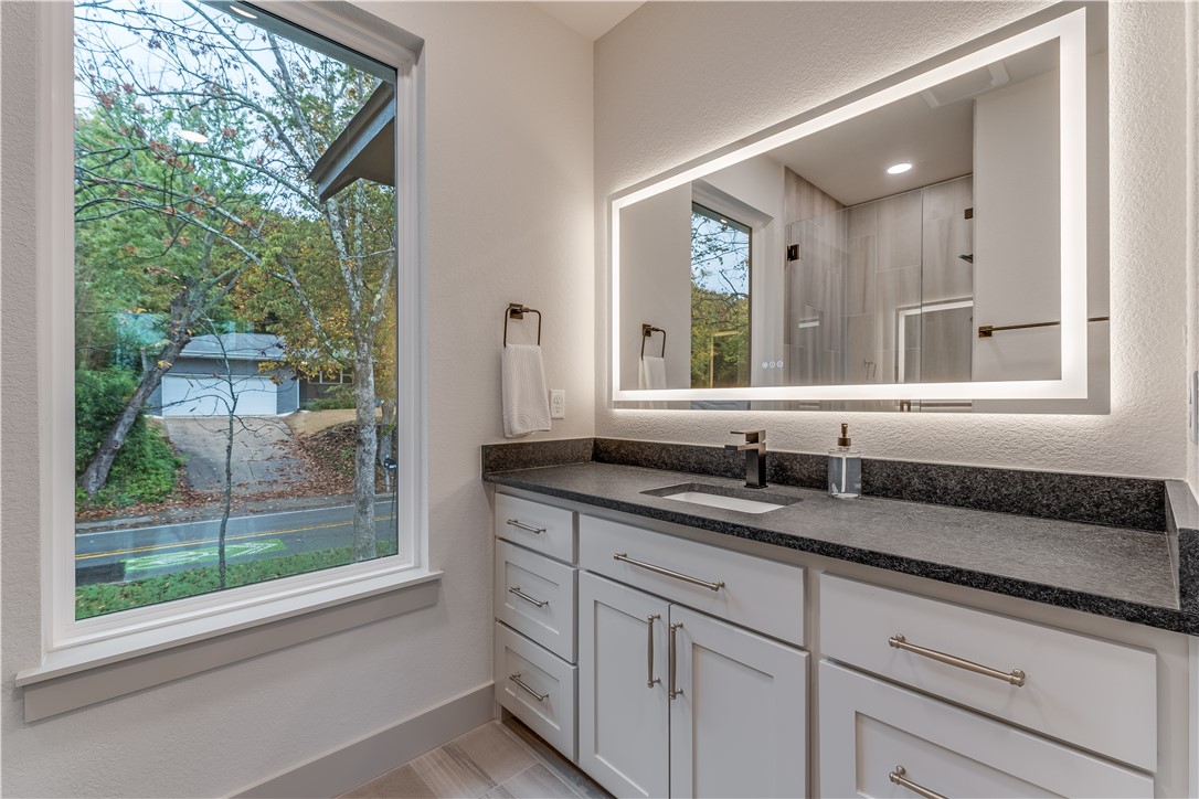 3-16-30 FAYETTEVILLE OUTLOTS - Residential