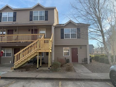 Photo of 2108-6 N Garland Avenue, Fayetteville, AR 72704 (MLS # 1336422)