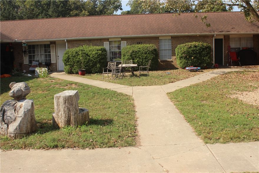 Nice 2 bed / 1 bath, Full ceramic tile floor apartment less than a mile outside Pea Ridge 4 way stop. Close to Pea Ridge schools, shopping, vets, banks, fast food and much more. Remain private yet close to recreation and business. 10 minutes to I49. Owner/Landlord holds a valid Arkansas real estate license.