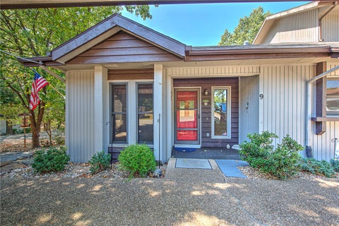 Photo of 9 Everette Lane, Bella Vista, AR 72714 (MLS # 1362834)