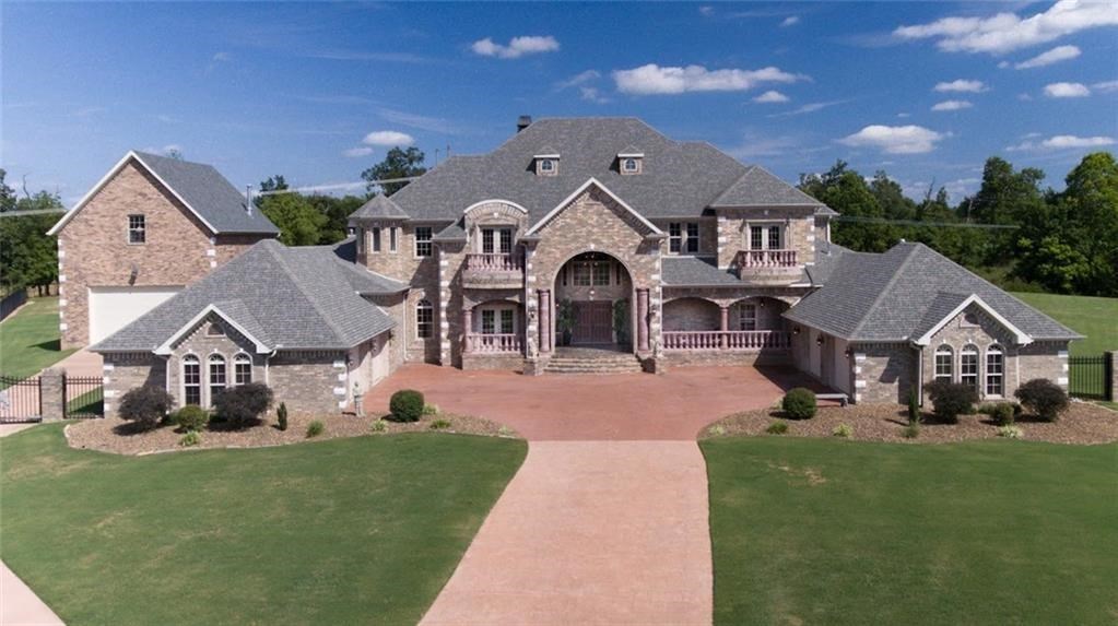 Churchill - Residential