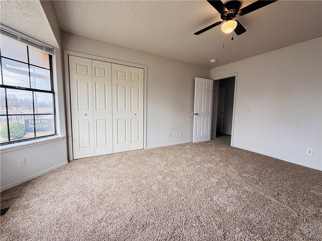 2-17-30 SPRINGDALE OUTLOTS - Residential Lease